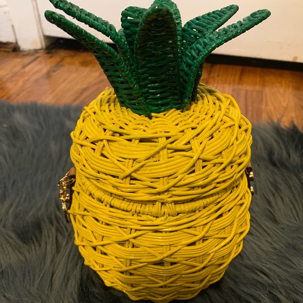 Micheal Kors pineapple woven crossbody bag